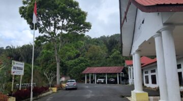 Woww…Dinas Pendidikan Pakpak Bharat Sewa Mobil Antar Jemput Anak Sekolah Lebih Setengah Miliar Setahun