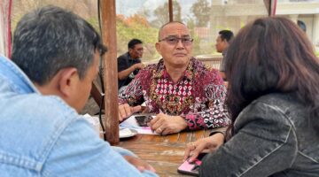 Hakim Torong Berikan Konsultasi Hukum Kepada Keluarga Yang Membutuhkan di Alfa Omega Cafe Kabanjahe