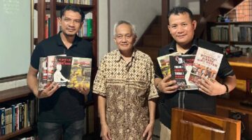 Silaturahmi Inspiratif Bersama Kapolres dan Kasat Reserse di Rumah Prof. Dr. Alvi Syahrin: Menyerap Semangat Literasi dari Guru Besar Universitas Sumatera Utara